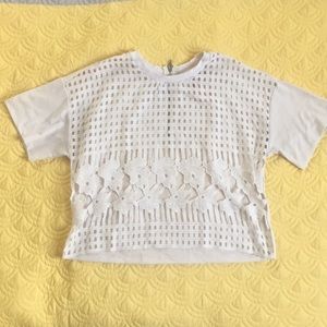 White short sleeved top